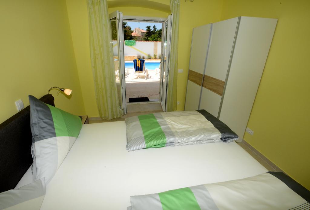 Apartments Villa Mimi Višnjan Quarto foto